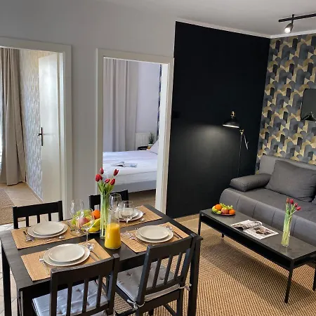 Przy Plazy Promenada アパート