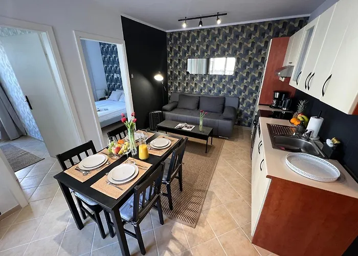 Przy Plazy Promenada 아파트 슈비노우이스쳬