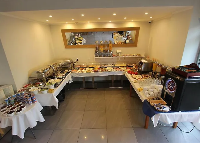 Przy Plazy Promenada 아파트 슈비노우이스쳬